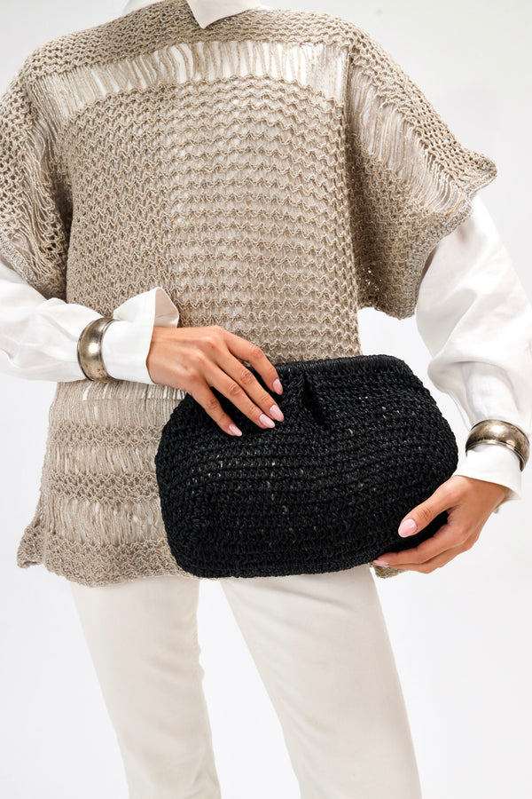 Raffia Clutch in Black