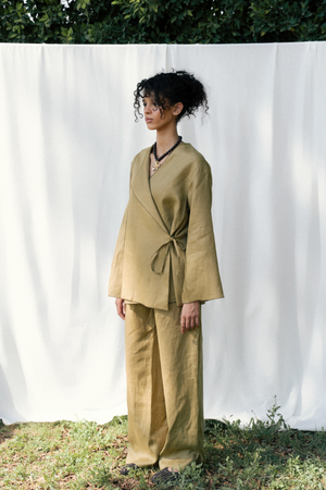 Linen Wrap top in Pistachio