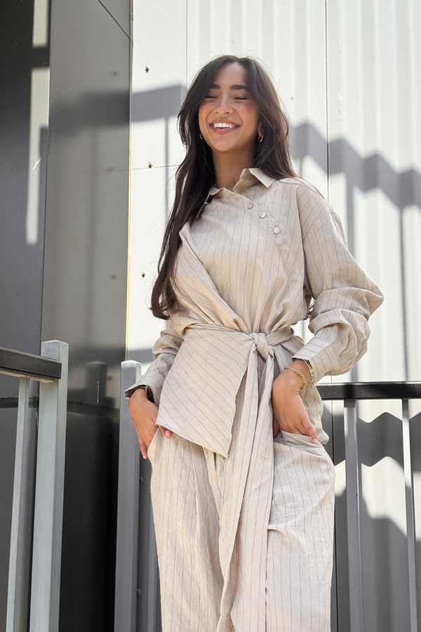 Shifted Set in Beige
