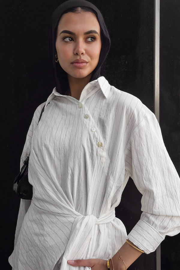 Shifted Top in White
