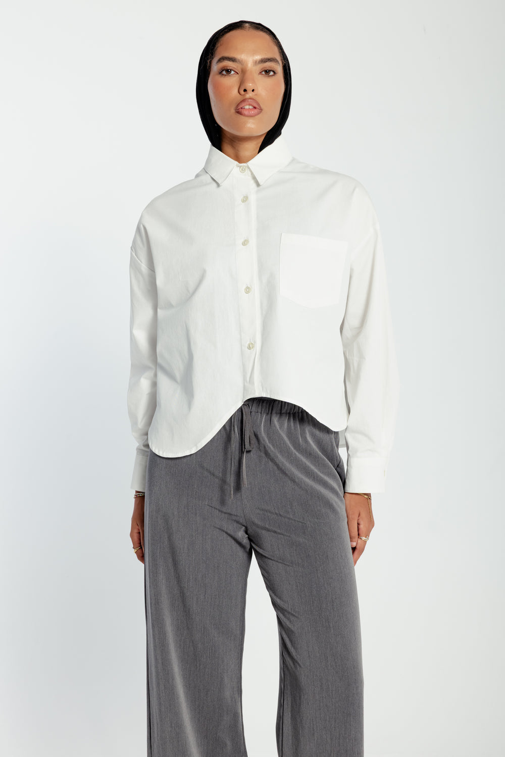 Curved Hem Cropped Poplin Shirt in White