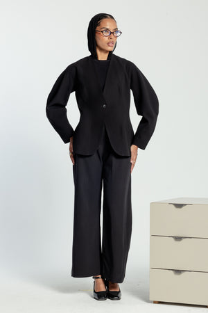 Sculpt Blazer in Black