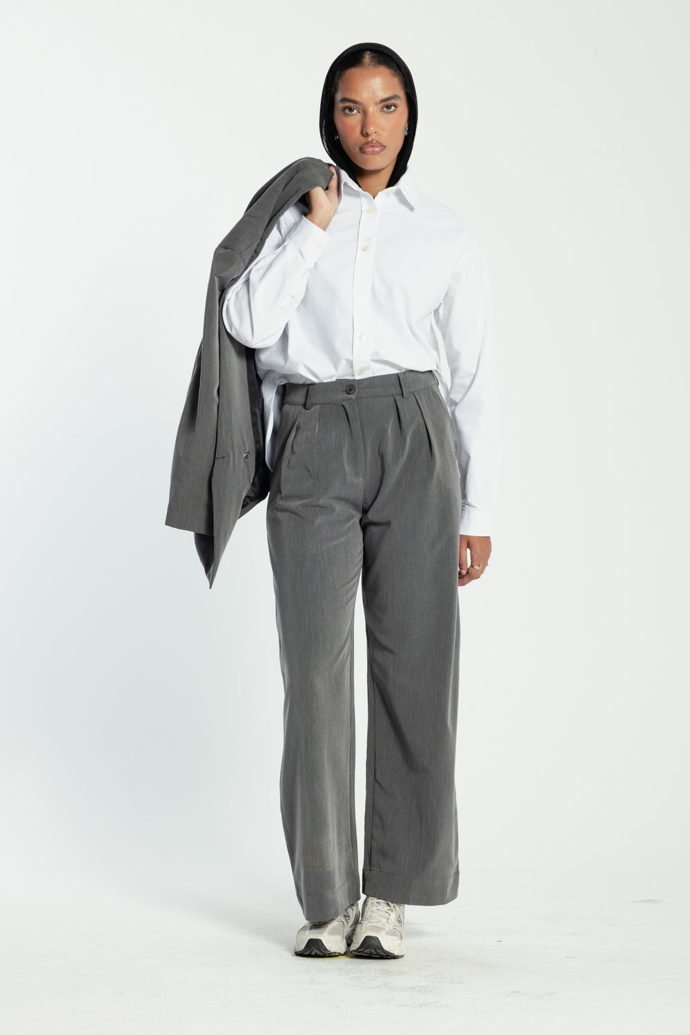 Gutsy Trousers in Grey