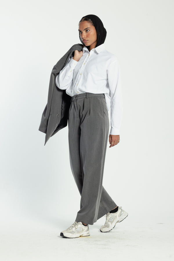 Gutsy Trousers in Grey
