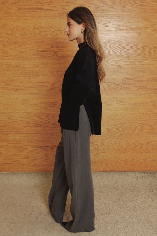 Good Feels Sweater in Black