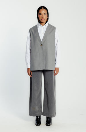 Oversized Side Buckled Vest in Light Grey