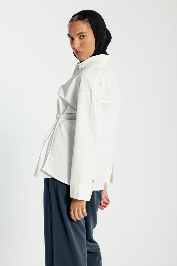 Buttoned Waist Shirt in Offwhite