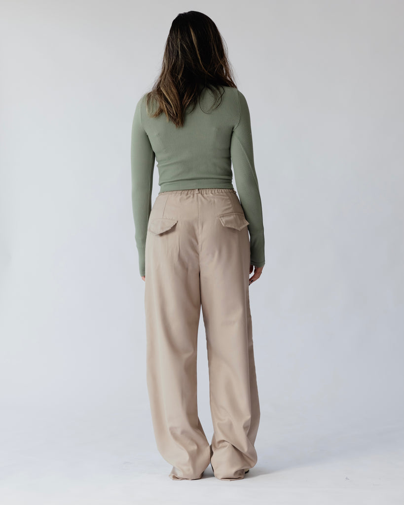 Gutsy Trousers in Beige