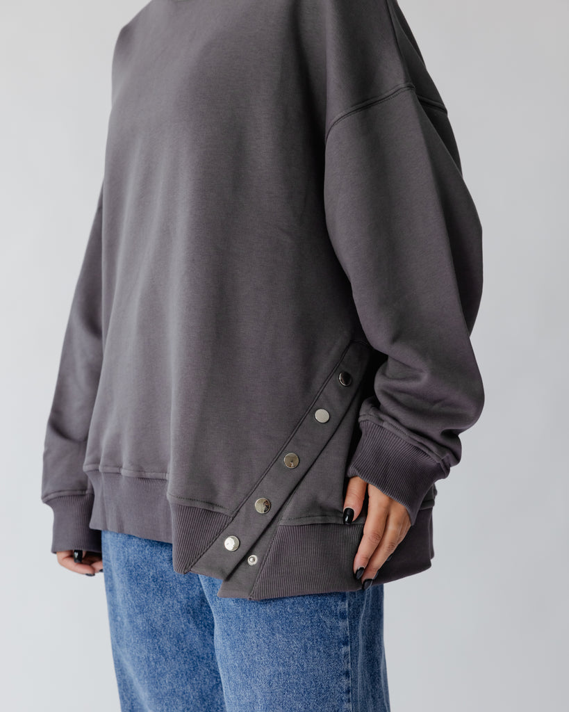 Snap Buttons Sweatshirt in Dark Grey