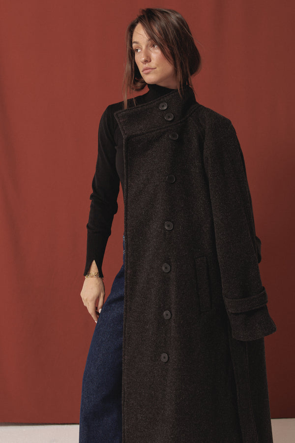 Classic Coat in Dark Grey