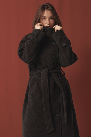 Classic Coat in Dark Grey