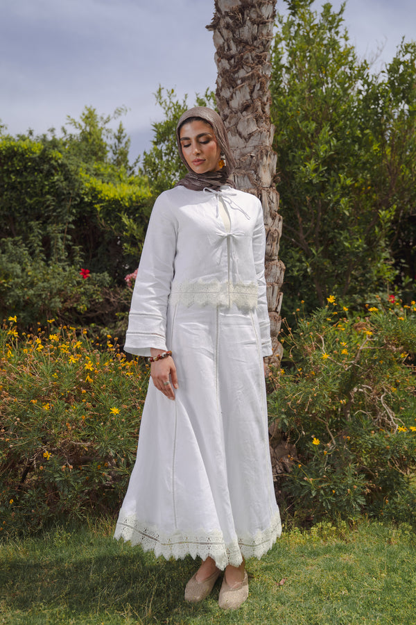 Linen Trim Top in Off White