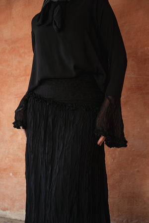 Crushed Chiffon Set in Black