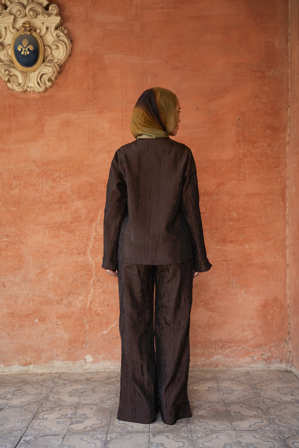 Mandarin Taffeta Set in Brown