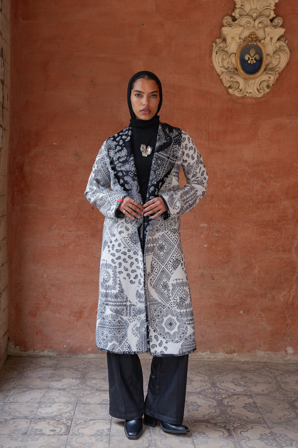 Bandana Reversible Cardigan in White × Black