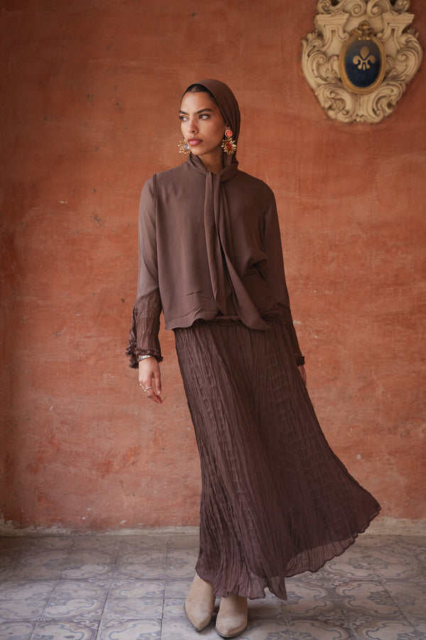 Crushed Chiffon Set in Brown