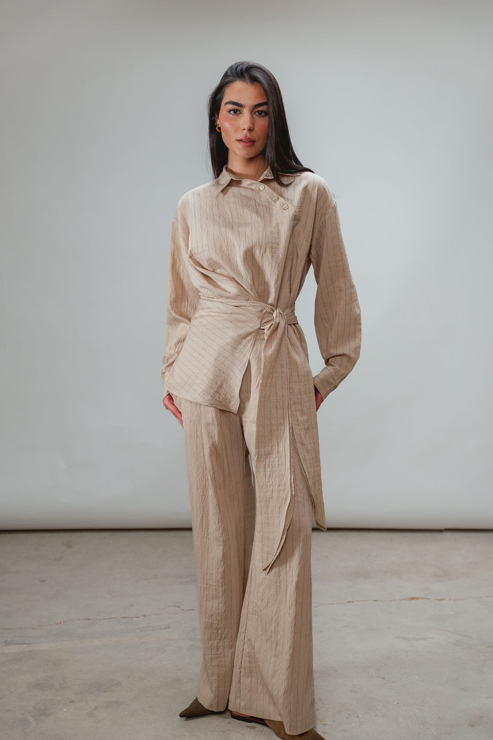 Shifted Set in Beige