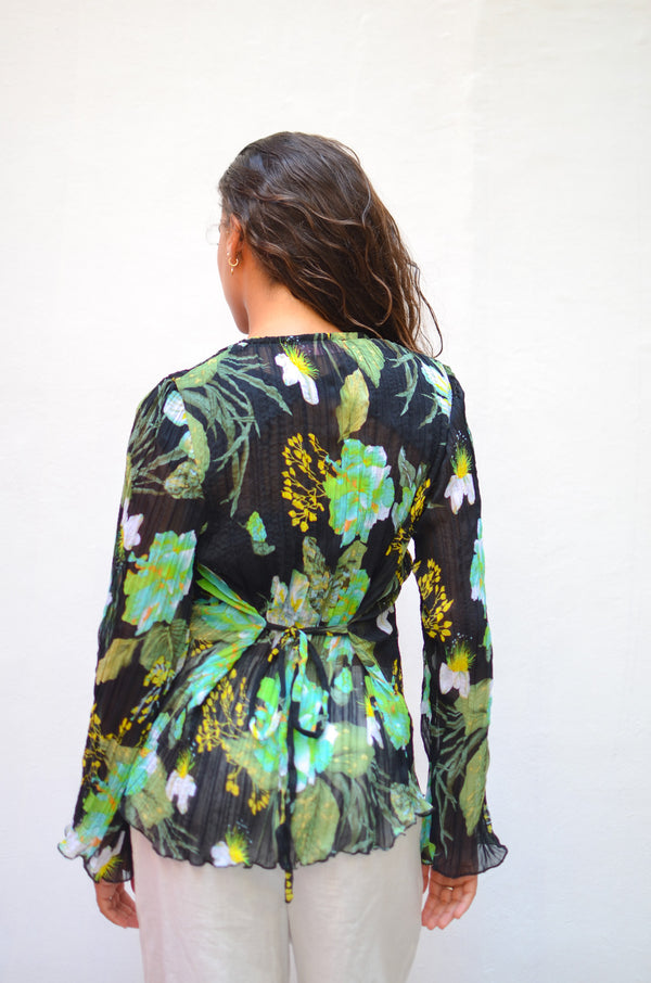 Crinkled Chiffon Cardigan in Black&Green