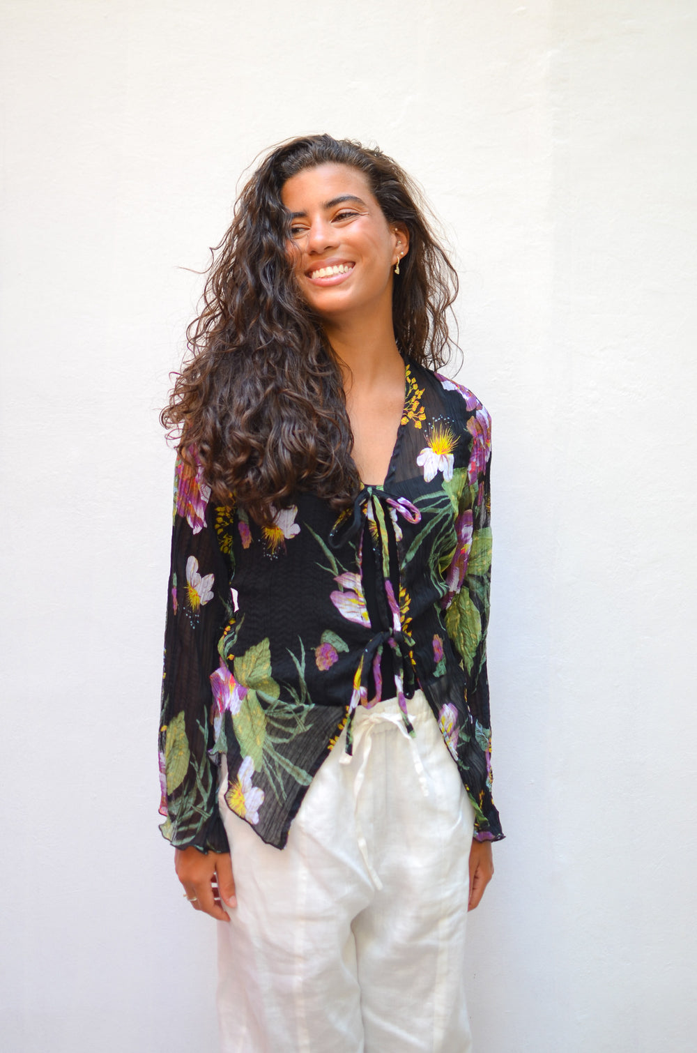 Crinkled Chiffon Cardigan in Black&Purple