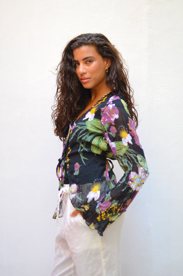 Crinkled Chiffon Cardigan in Black&Purple