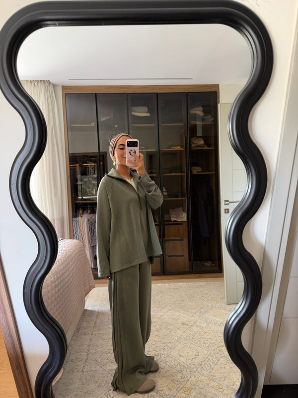 Ultra Soft Single Pleat Set in Olive
