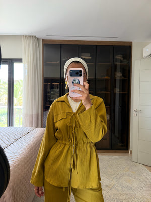 Crinkled Front Tie Set in Mustard