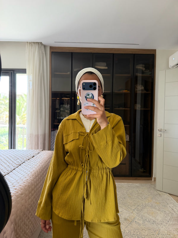 Crinkled Front Tie Set in Mustard