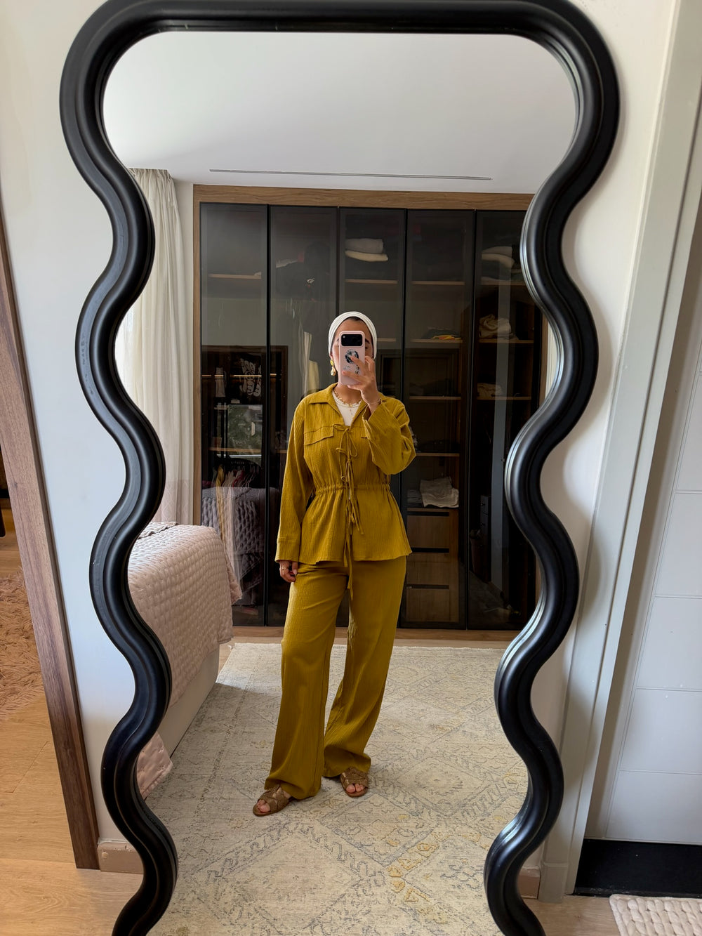 Crinkled Front Tie Set in Mustard
