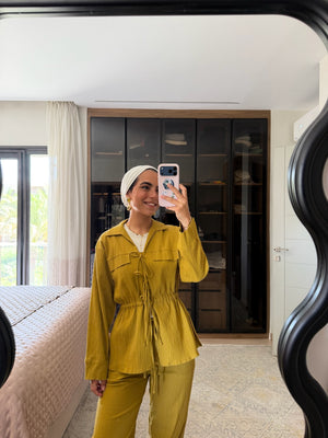 Crinkled Front Tie Set in Mustard