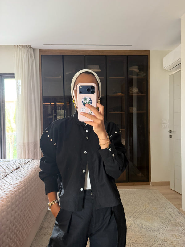 Button Details Cropped Linen Shirt in Black