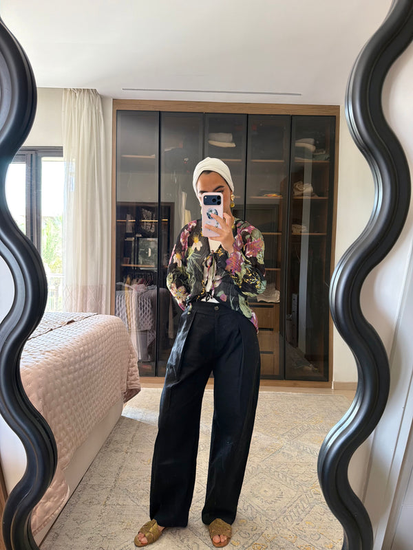 Front Pleated Pants in Black