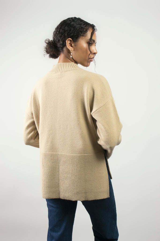 Good Feels Sweater In Beige