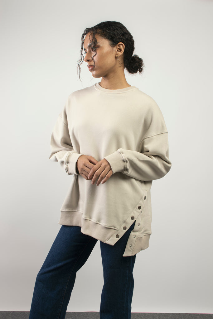 Snap Buttons Sweatshirt in Greyish