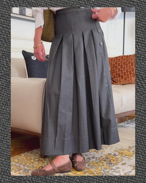 Classic Pleats Skirt in Dark Grey